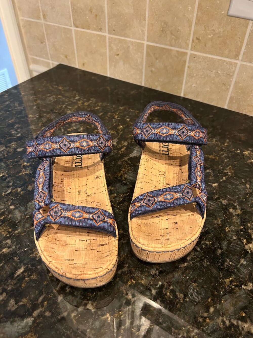 Born Womens Sirena Strappy Cork Platform Sandal Navy Blue Aztec Velcro Size 7